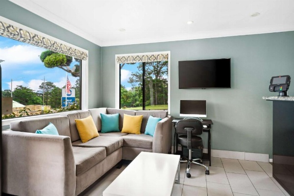 Best Western Park Crest Inn image 13